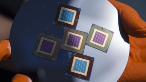 Tandem Perovskite Solar Cell